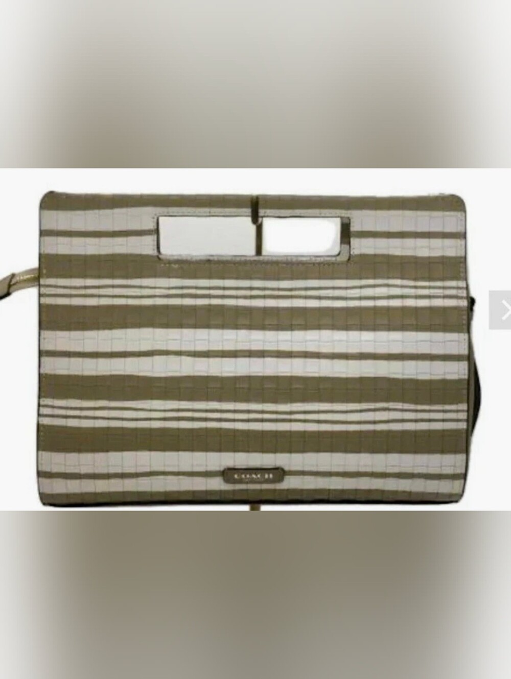 COACH 👜 BLEEKER "RILEY" 👜 Embossed  Woven Leather Pocket Clutch ⭐️ Fawn/White
